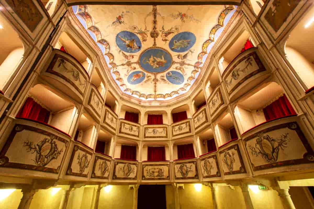 teatro più piccolo mondo