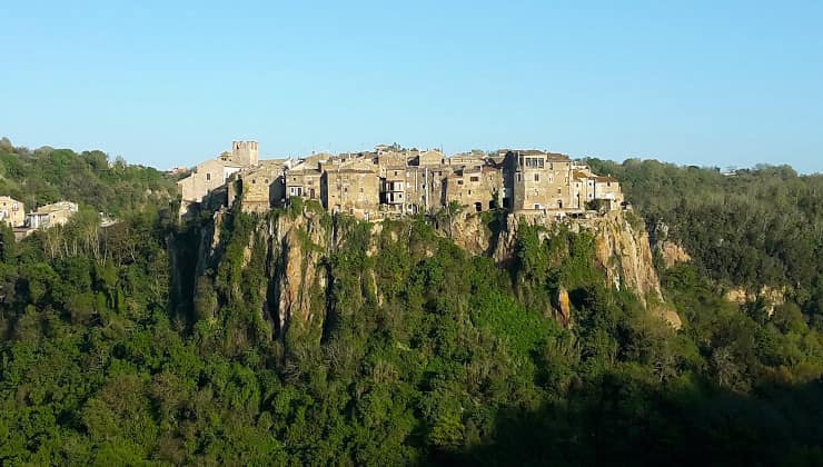 borgo due passi roma streghe