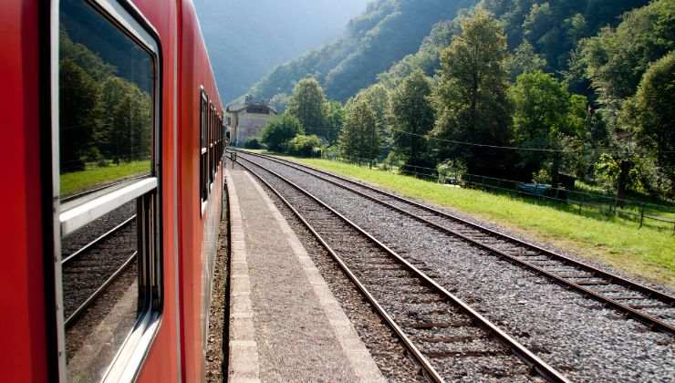 Molti Italiani viaggiano in treno