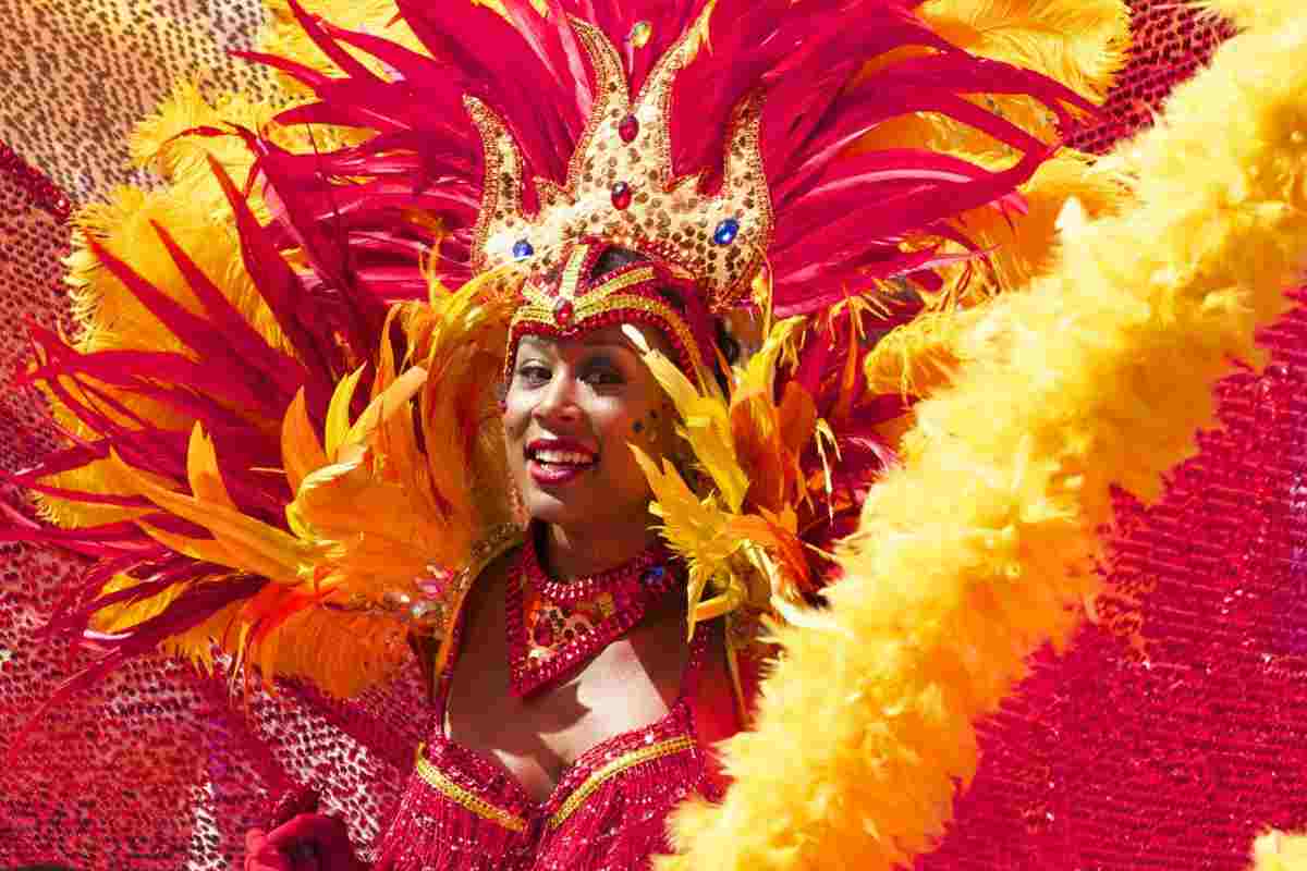 Donna travestita per Carnevale