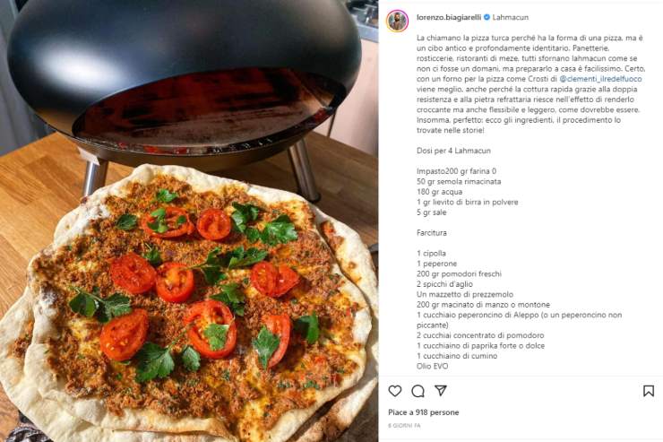 Lorenzo Biagiarelli spiega come fare la sua pizza turca