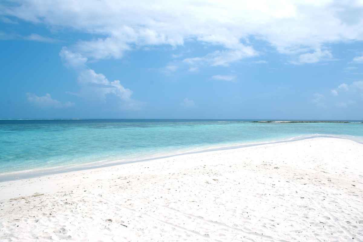 la spiaggia più bianca d'italia