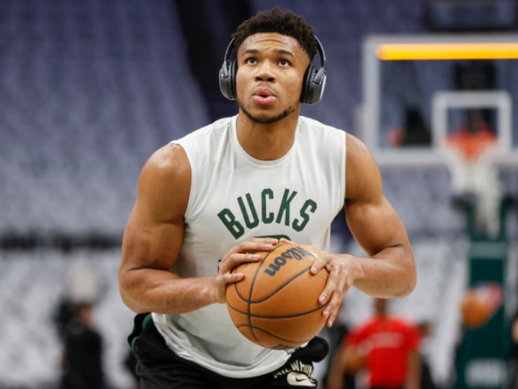 Il giocatore NBA, Giannis Antetokounmpo