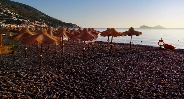 La Spiaggia di Canneto a Lipari 