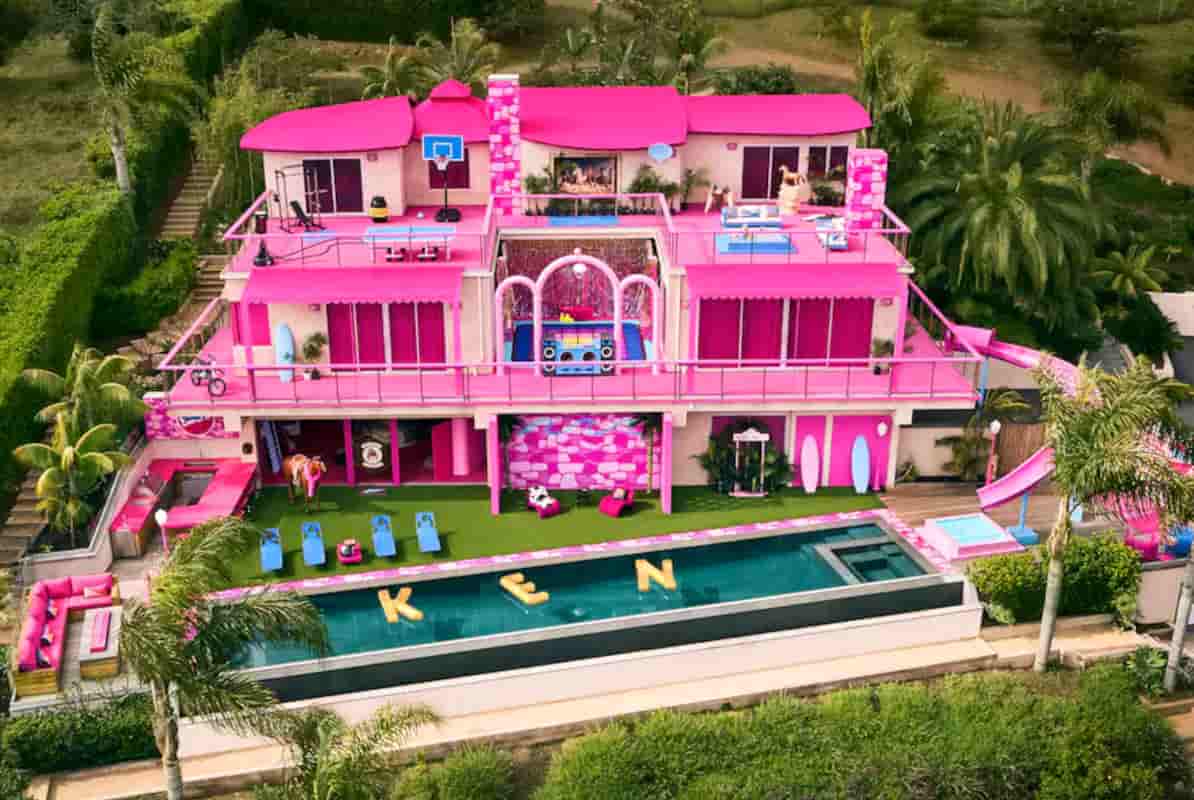 dormire casa barbie airbnb