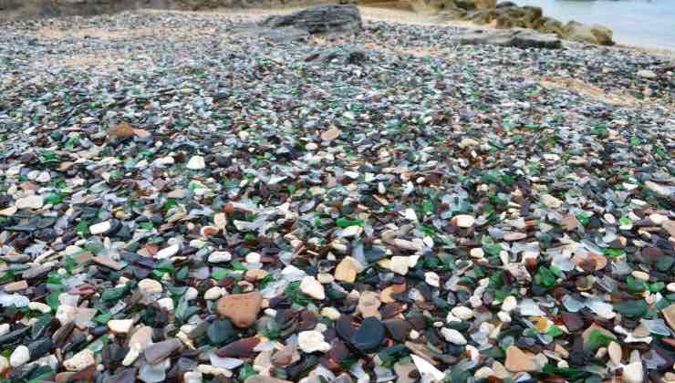 spiaggia di vetro californiana