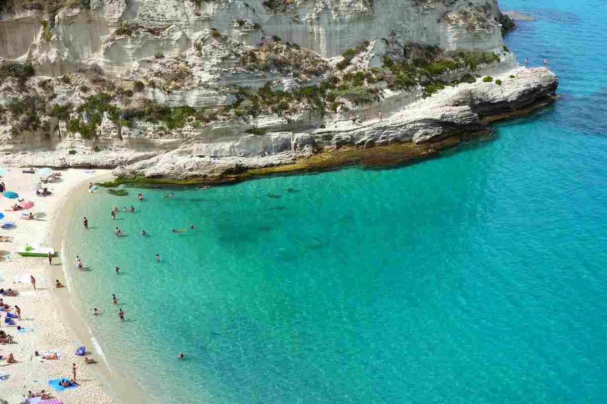 Italia, Spiagge incontaminate e mare cristallino